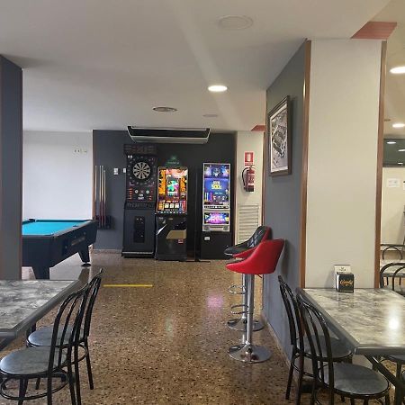 Hotel Reina Isabel Lleida Extérieur photo